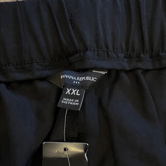 Banana Republic women’s Tencel Cargo Pants XXL NWT!! - Picture 3 of 10